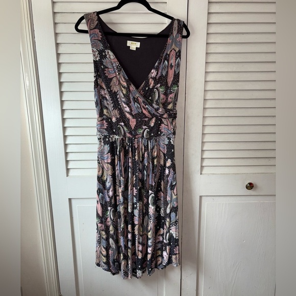 Anthropologie Maeve Leslie Surplice Midi Dress Paisley Print size Large - Picture 2 of 6